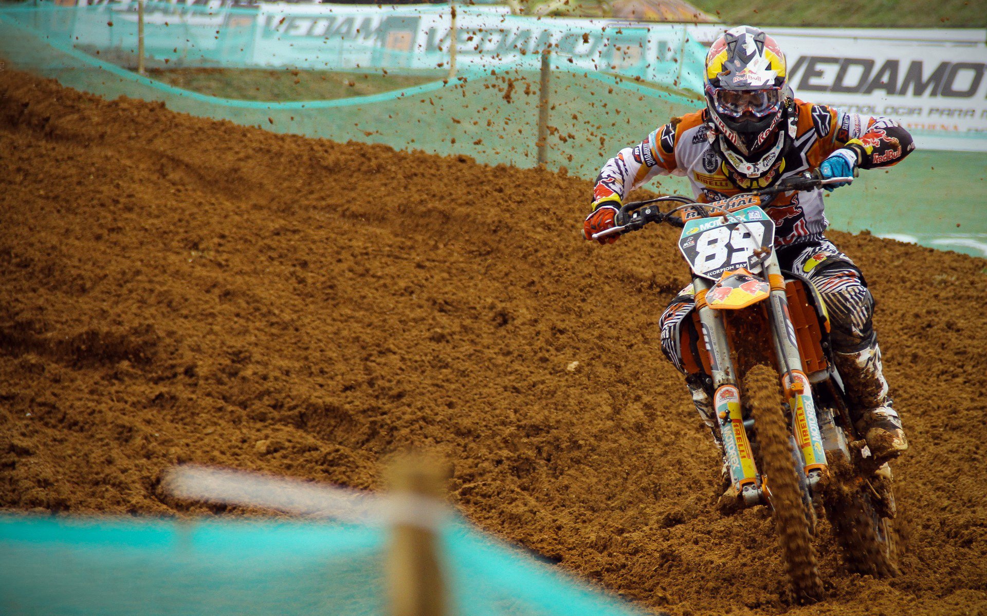 世界青年举重锦标赛：16岁小将打破两项纪录，青少年举重世界纪录